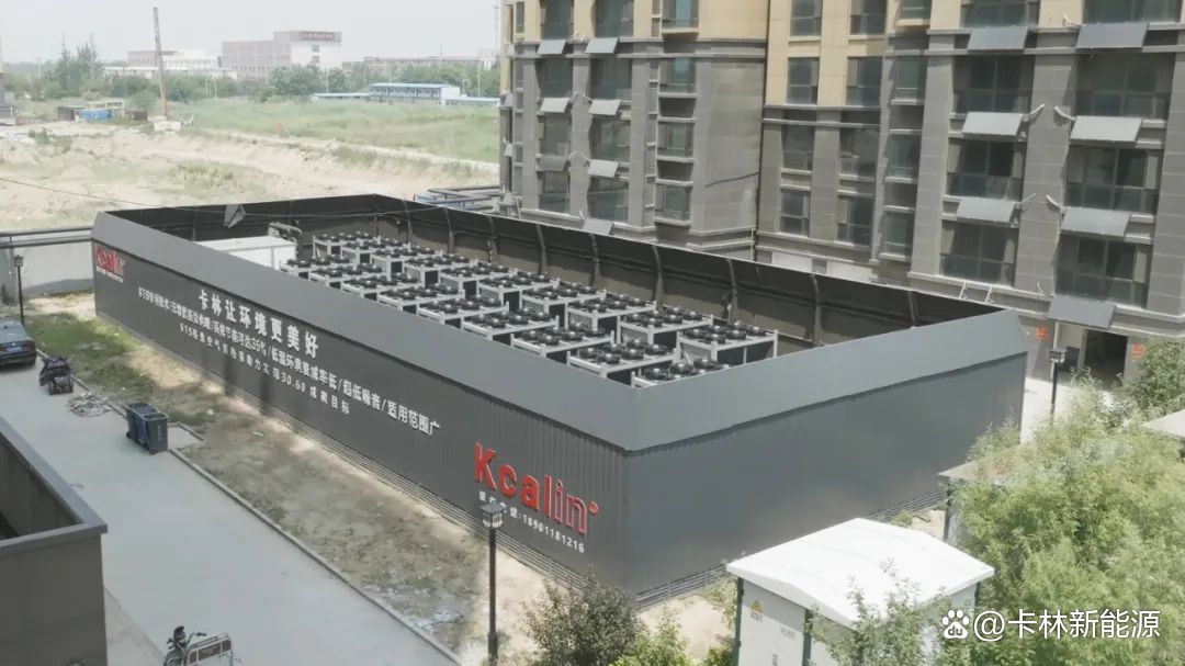 小区大面积供热能用空气能热泵吗？